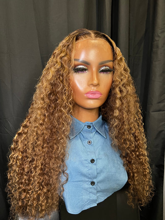 PRE- LOVED 13x4 Kinky curly Frontal wig