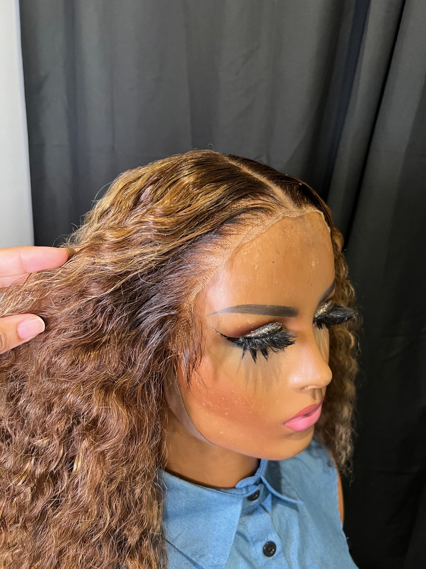 PRE- LOVED 13x4 Kinky curly Frontal wig